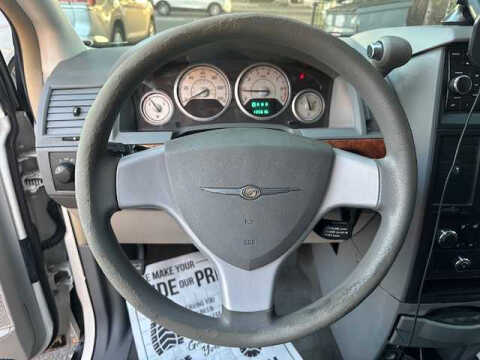 2008 Chrysler Town and Country LX