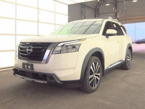 2023 Nissan Pathfinder Platinum