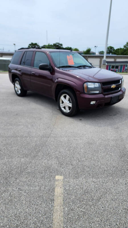 2007 Chevrolet TrailBlazer for sale at NEW 2 YOU AUTO SALES LLC in Waukesha WI