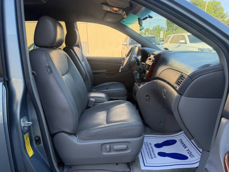2005 Toyota Sienna XLE Limited 7 Passenger