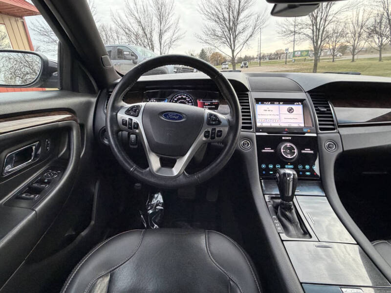 2019 Ford Taurus Limited