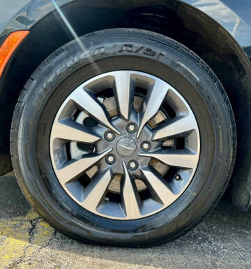2023 Chrysler Pacifica Plug-In Hybrid Touring L