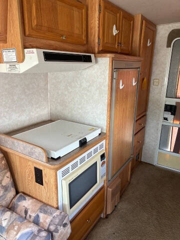 2002 Ford E-Series E-350 SD