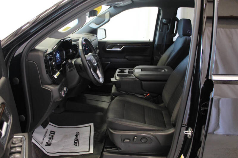 2023 GMC Sierra 1500 SLE