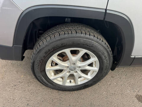 2017 Jeep Cherokee Latitude