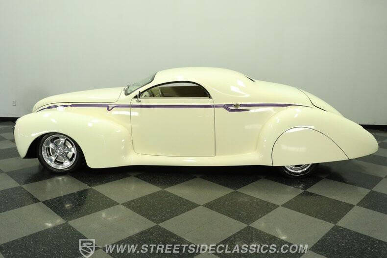 1939 Lincoln Zephyr