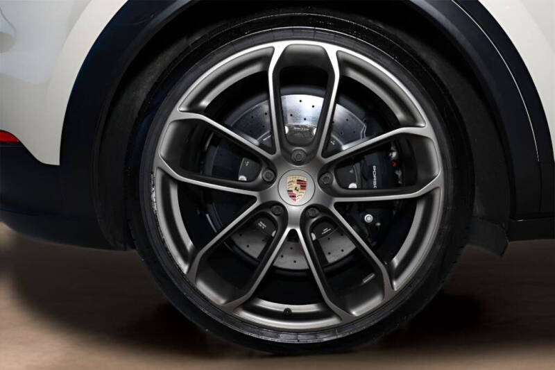 2023 Porsche Cayenne Turbo GT