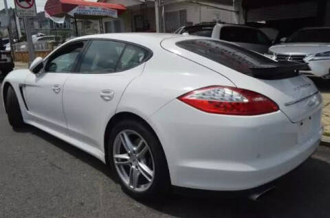 2011 Porsche Panamera 4