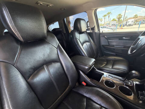 2017 Chevrolet Traverse LT