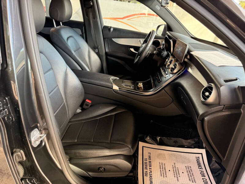 2020 Mercedes-Benz GLC GLC 300 4MATIC