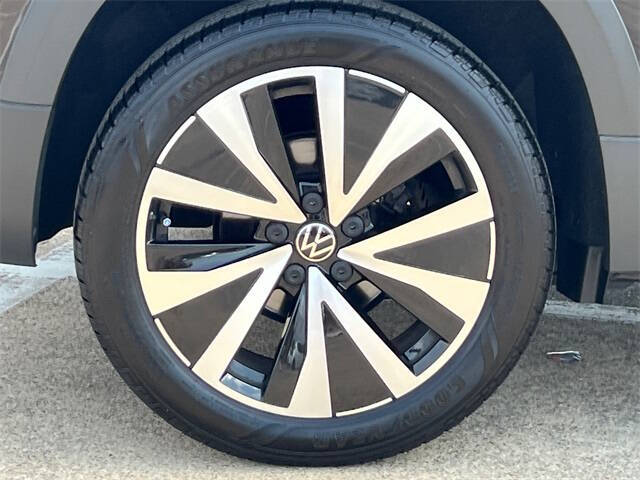 2022 Volkswagen Taos SE