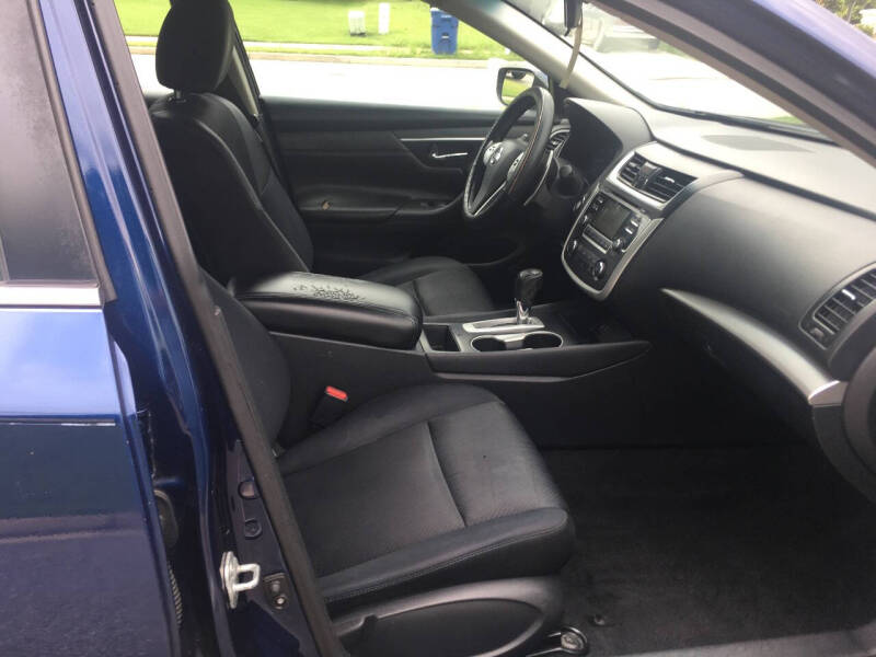2016 Nissan Altima 2.5 SR