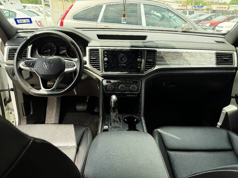 2021 Volkswagen Atlas Cross Sport SE 4Motion