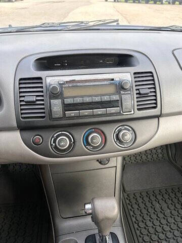 2005 Toyota Camry LE