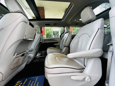 2018 Chrysler Pacifica Hybrid Limited