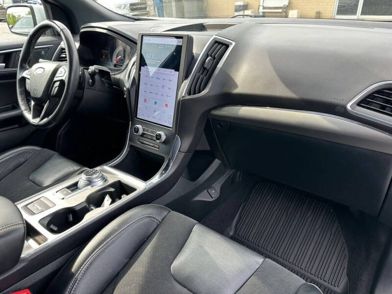 2023 Ford Edge ST