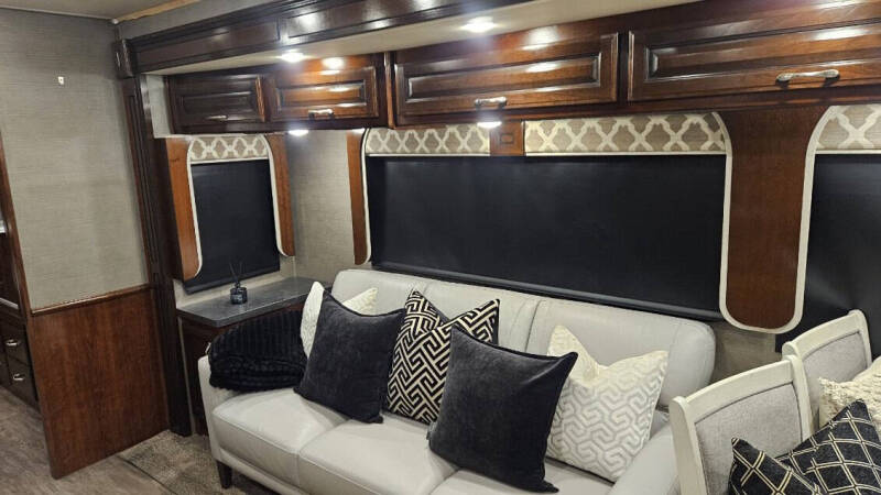 2018 Fleetwood Bounder