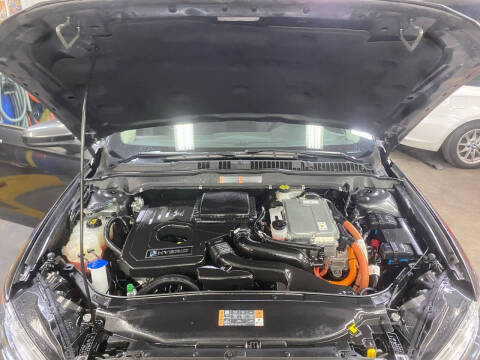 2018 Ford Fusion Hybrid SE