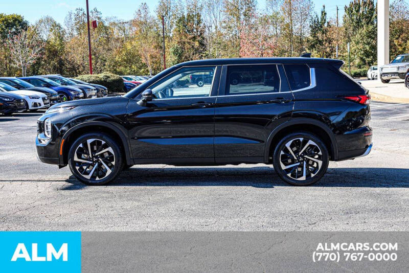 2024 Mitsubishi Outlander SE