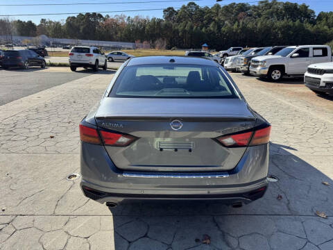 2021 Nissan Altima 2.5 SR