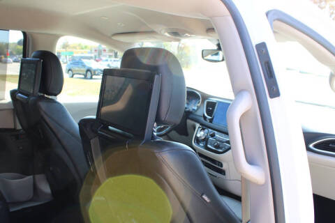 2018 Chrysler Pacifica Touring L Plus