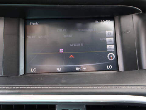 2017 Infiniti QX30 Premium