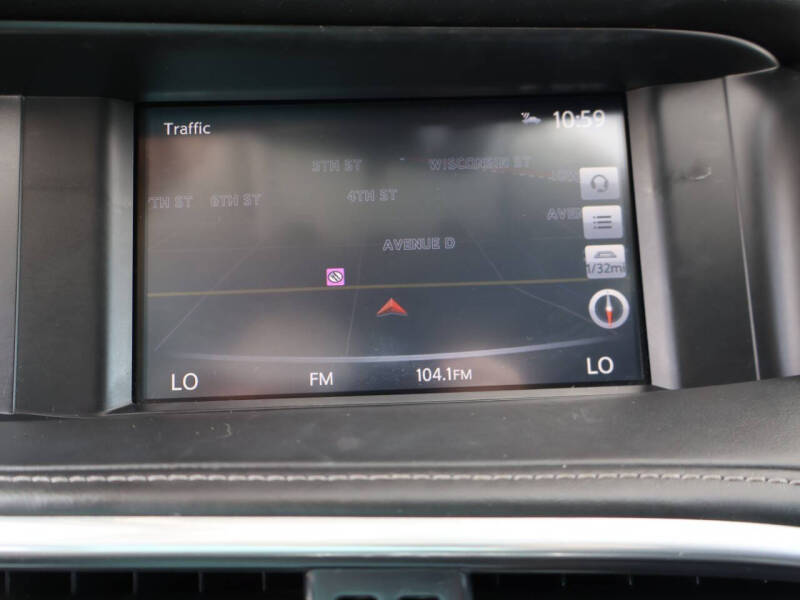 2017 Infiniti QX30 Premium