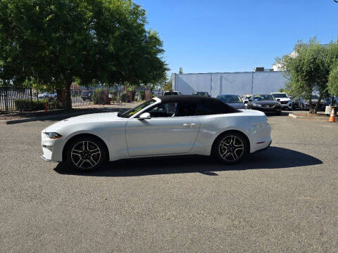 2022 Ford Mustang EcoBoost Premium