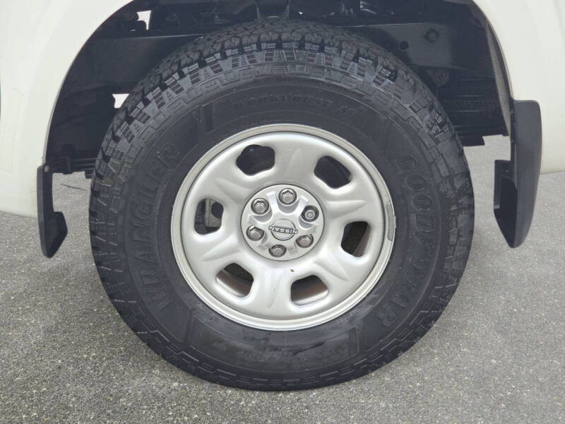 2022 Nissan Frontier S