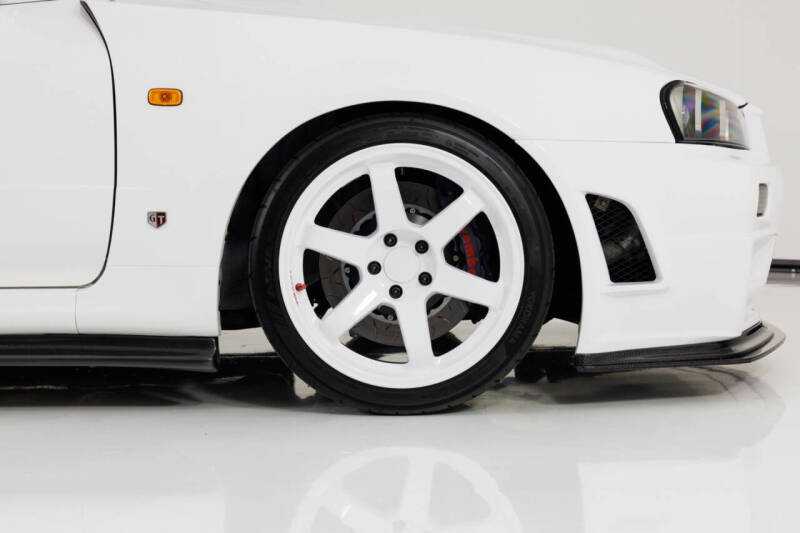 2000 Nissan GT-R