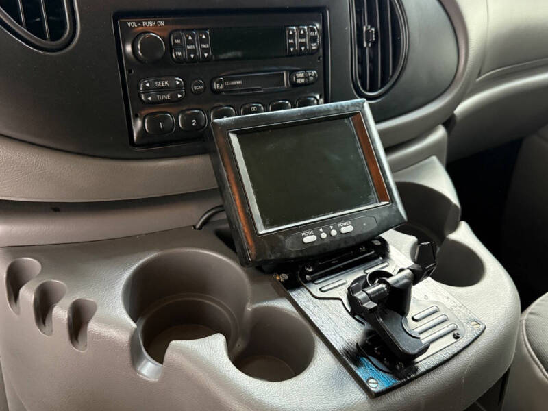 2001 Ford E-Series E-350 SD XLT