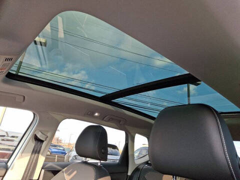 2024 Volkswagen Taos SEL 4Motion