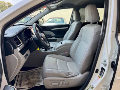 2016 Toyota Highlander LE Plus
