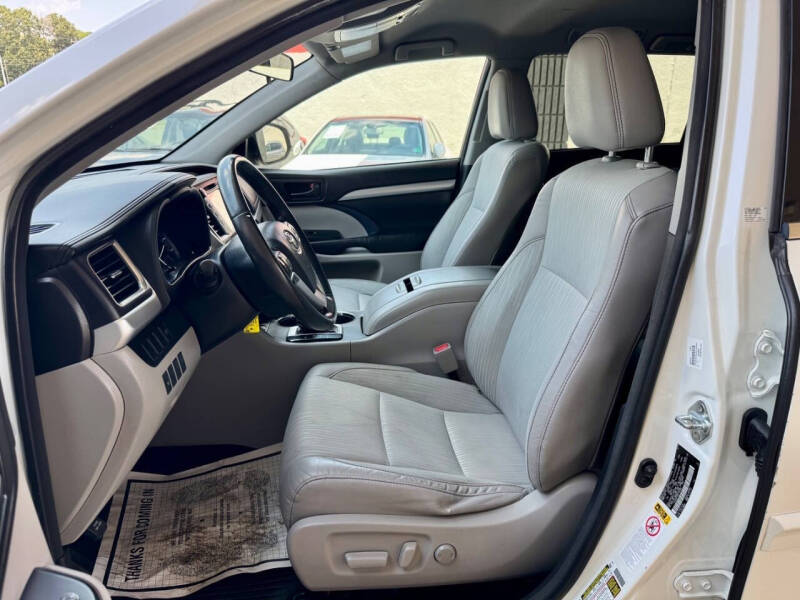 2016 Toyota Highlander LE Plus