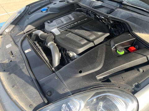 2017 Porsche Cayenne S