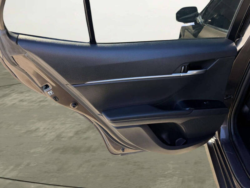 2018 Toyota Camry LE