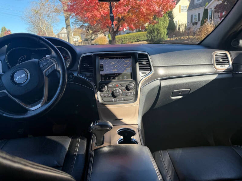 2015 Jeep Grand Cherokee Limited photo 16