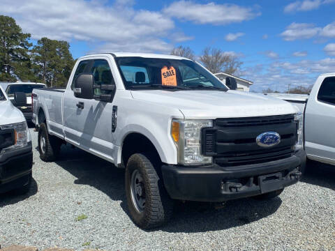 2017 Ford F-250 Super Duty for sale at Auto Connection 210 LLC in Angier NC