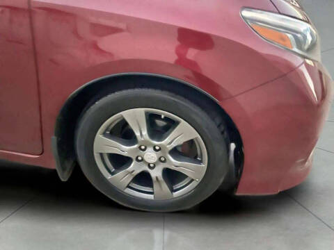 2017 Toyota Sienna SE Premium 8-Passenger