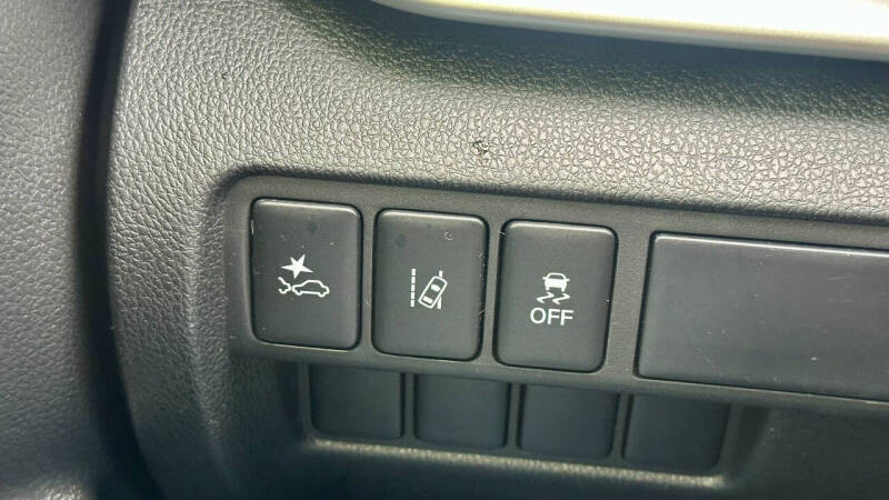 2022 Mitsubishi Eclipse Cross LE