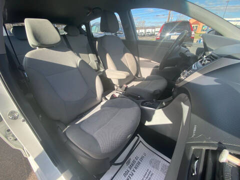 2012 Hyundai Accent GS