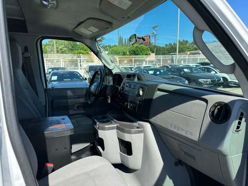 2013 Ford E-Series E-150