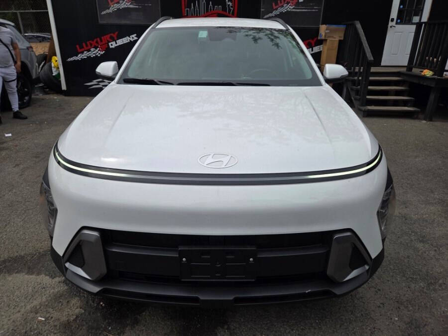 White 2025 Hyundai KONA SEL AWD SEL 4dr Crossover 2