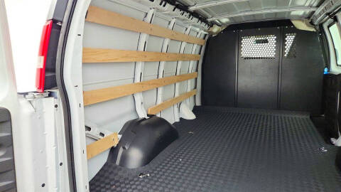 2025 Chevrolet Express 2500