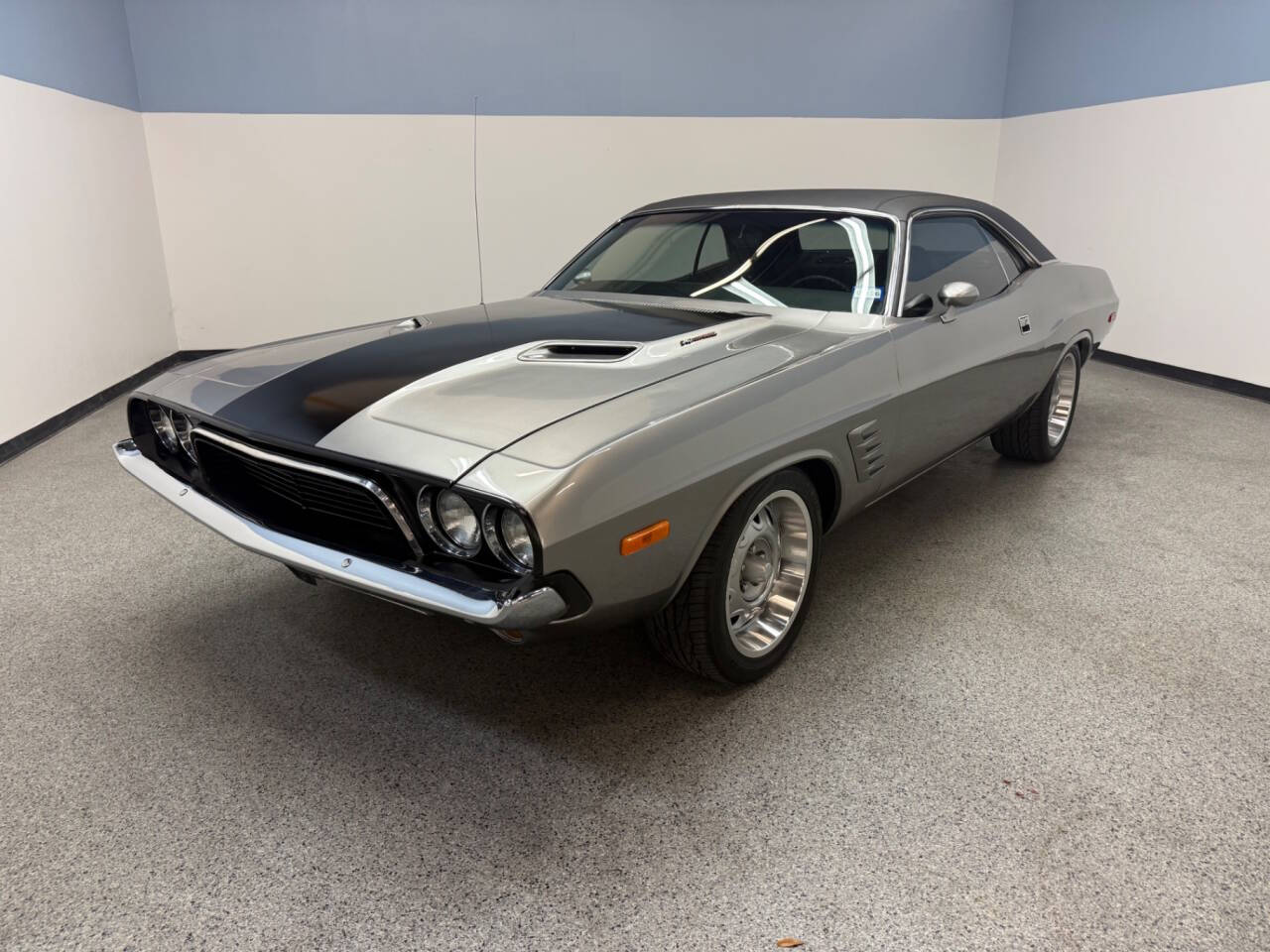 1973 Dodge Challenger 2