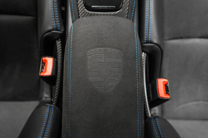 2023 Porsche 718 Cayman GT4 RS