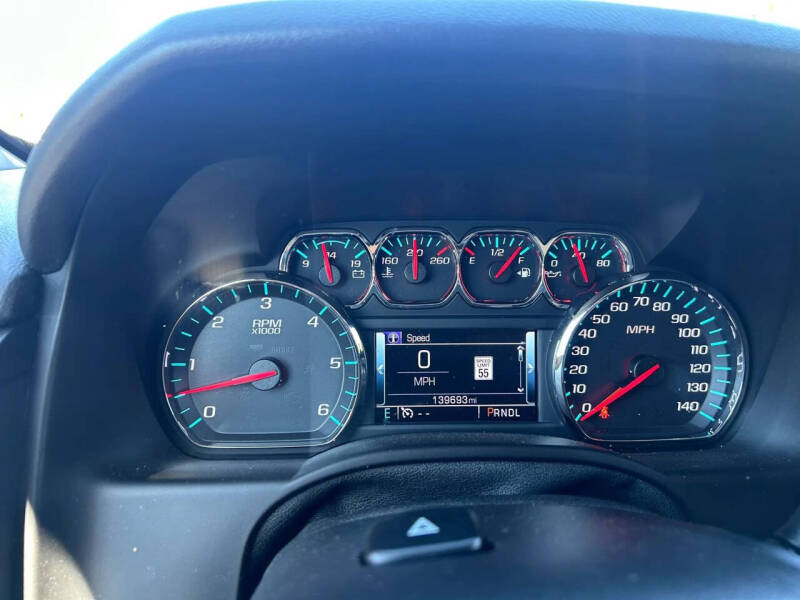 2017 Chevrolet Suburban LT