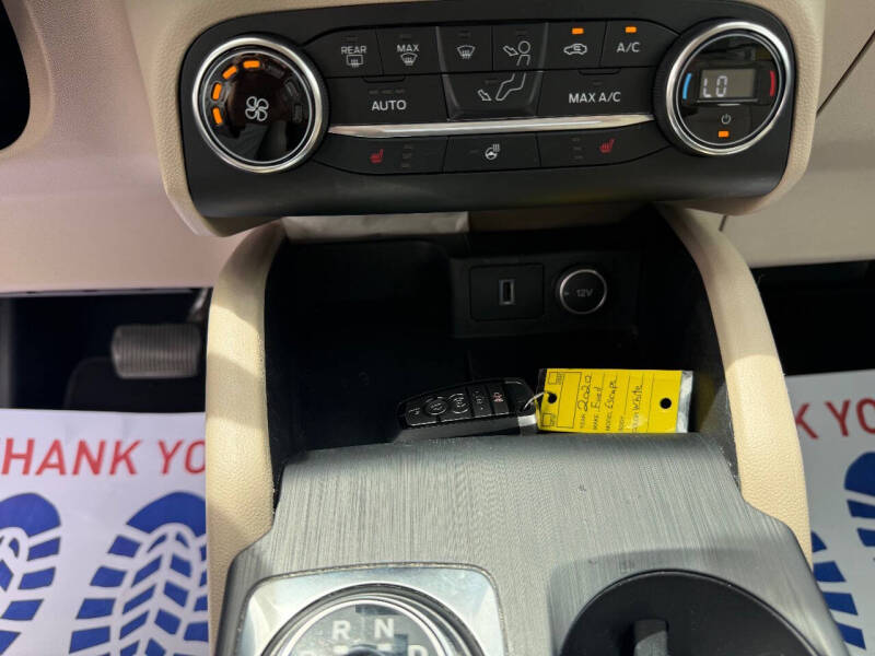 2020 Ford Escape SEL