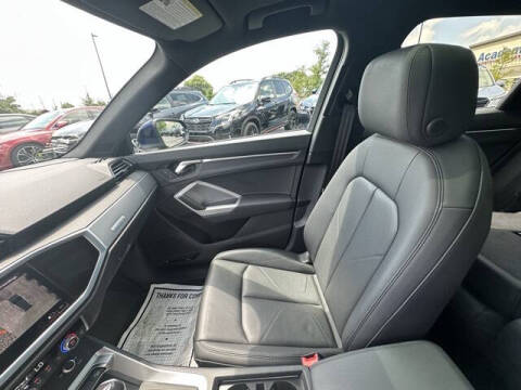 2022 Audi Q3 quattro S line Prem Plus 45 TFSI