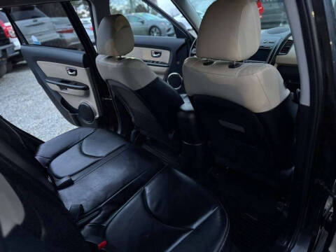 2013 Kia Soul +